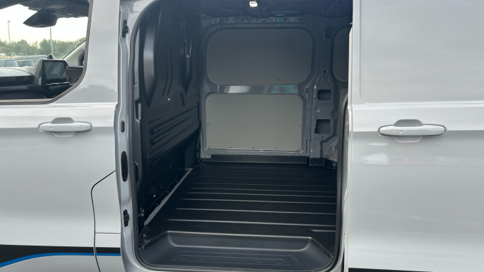 Ford Transit Custom 320 L1 Diesel Awd 2.0 EcoBlue 170ps H1 Van Sport Auto - Image 5
